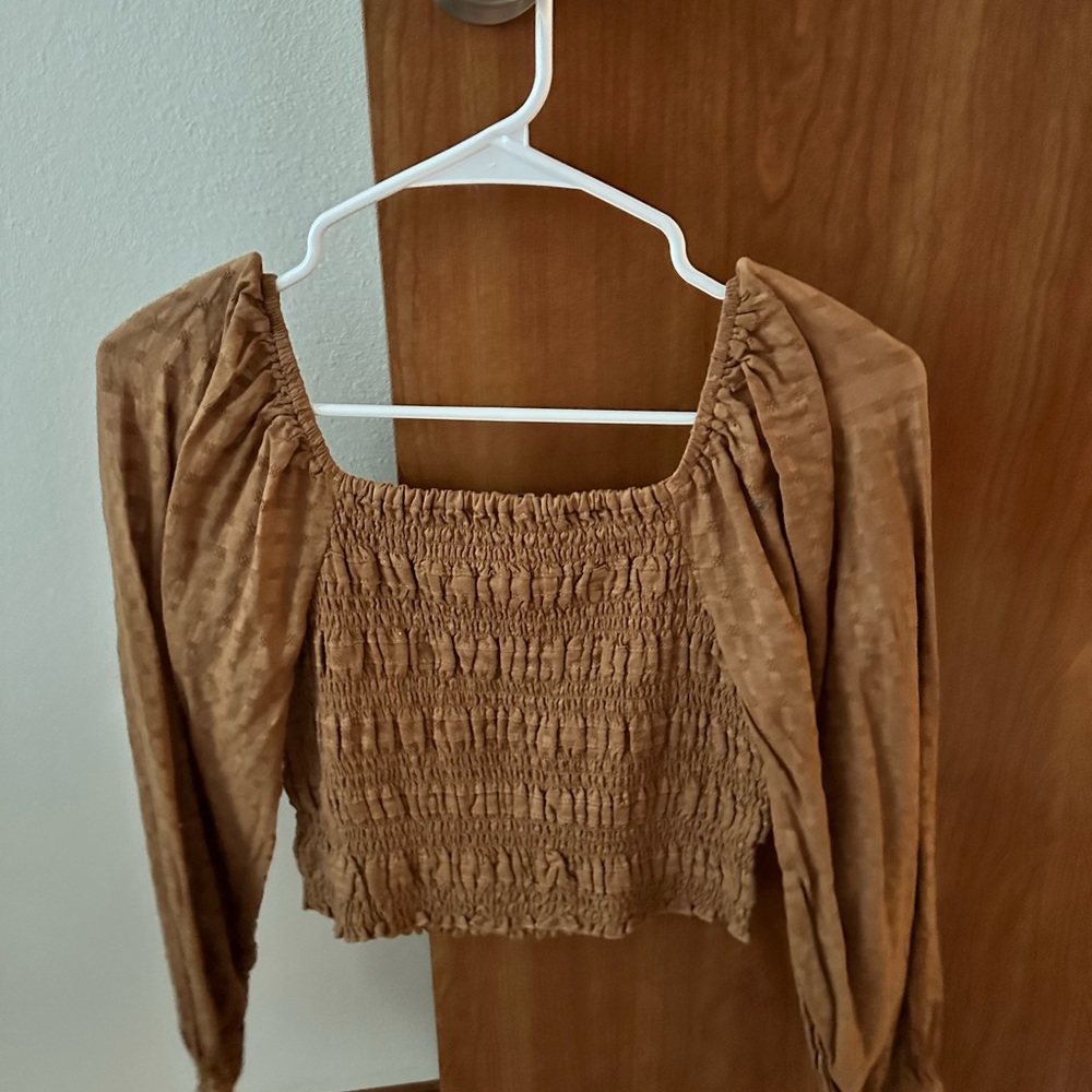 American Eagle top